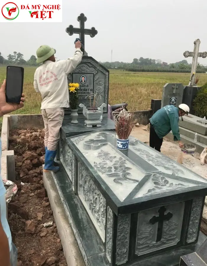 Nơi mua mộ đá công giáo Bình Thuận tốt nhất-3